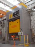 Une presse hydraulique de 360 tonnes pour pièces asymétriques réalisée par GALDABINI