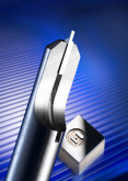 DIXI POLYTOOL, fabricant d'outils de précision carbure monobloc s'est associé depuis le 1er octobre 2004 avec un fabricant d'outils diamant basé en Allemagne