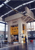 Spécial EURO BLECH 2002 : LOIRE SAFE présentera ses dernières innovations technologiques hydrauliques et électroniques appliquées à ses presses hydrauliques