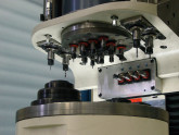 Spécial MICRONORA 2010 : EMISSA exposera une machine de micro-usinage Speed Tool Magnum