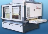 Spécial INDUSTRIE LYON 2011 : une machine d'ébavurage multidirectionnel TIMESAVERS sur le stand MTI ENGINEERING