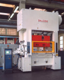 Spécial EMO 2003 : BALCONI présentera une presse automatique modèle 2DMRV-200 d'une force de 200 t, particulièrement indiquée pour le découpage avec outils progressifs